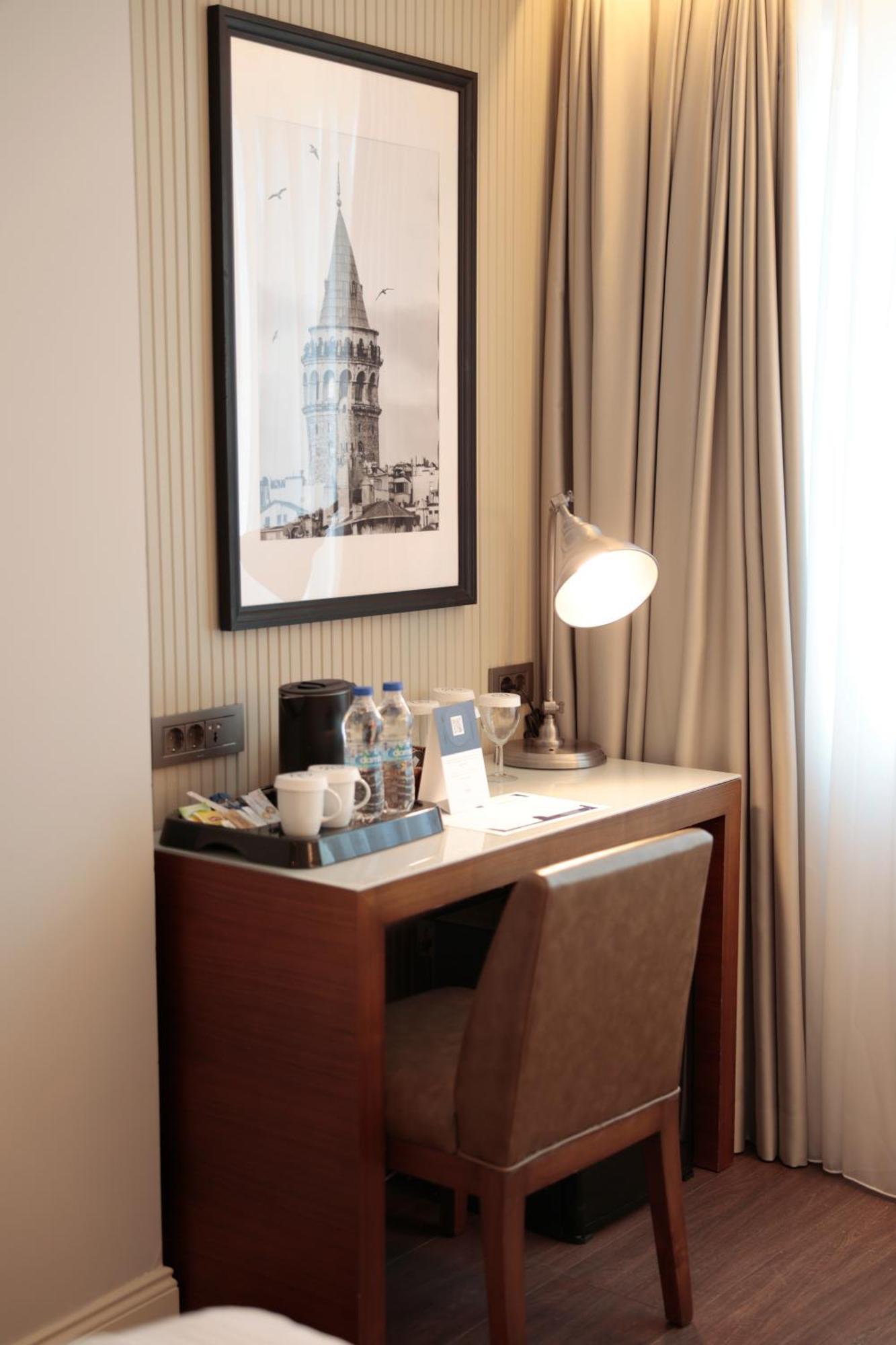 Dedeman Istanbul Hotel Exterior foto